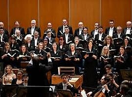 La OSPA une talento coral asturiano y grandes clásicos en una celebración de la ópera y la zarzuela