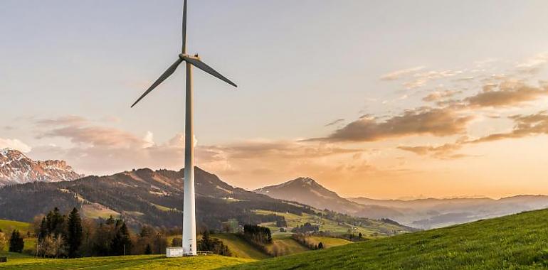 Asturias frena un parque eólico en Valdés y Cudillero por su impacto ambiental pero da luz verde a otro en los Oscos