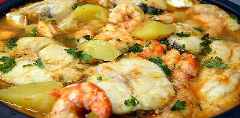 Recetas de una abuela asturiana: caldereta de pescado y marisco (como se hizo siempre en casa)