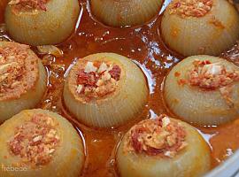 Recetas de una abuela asturiana: Cebollas rellenas de bonito (con alma marinera y mucho amor de güela)