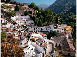 Disfruta de una Semana Santa única en Granada con entrada a un tablao flamenco