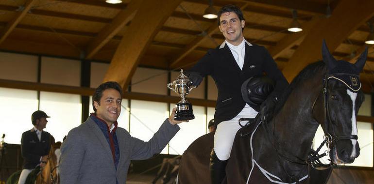 Álvarez Moya y Sirius desbancan la velocidad francesa en el Trofeo ADT