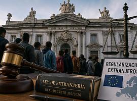 El Supremo abre una vía europea contra la regularización de migrantes y pone en duda seis puntos clave del decreto del Gobierno