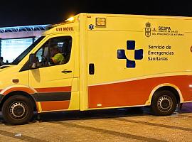 Madrugada de pánico en Lieres: cinco personas salen despedidas de una atracción de feria y acaban en el HUCA