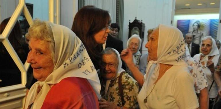 Cristina recibió esta noche a las Madres de Plaza de Mayo