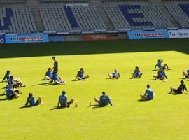 Nano y Owona vuelven a la convocatoria del Real Oviedo para recibir al Leganés  