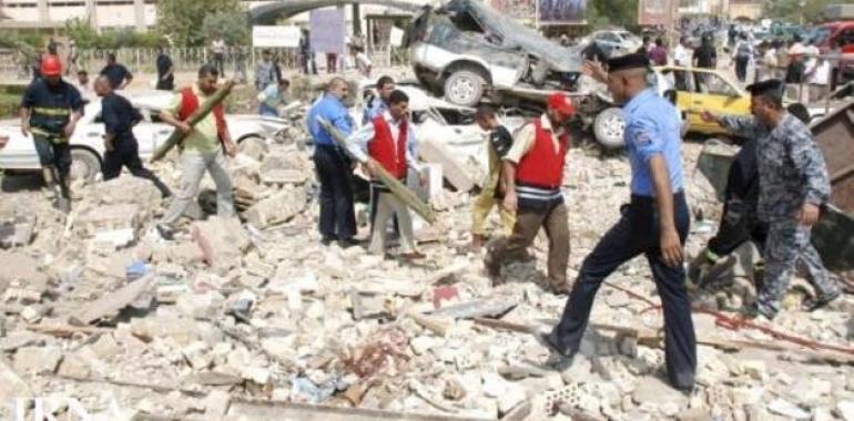 Un kamikaze asesina a unas 50 personas en Basora