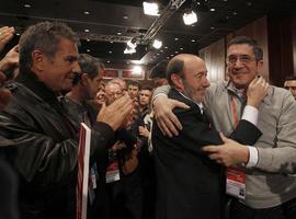Rubalcaba, nuevo secretario general del PSOE: Ahora a \"por Asturias, Javier\"