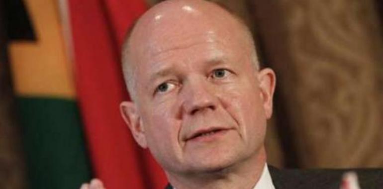 William Hague considera "imprudente" una acción militar contra Irán 