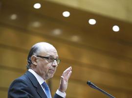 Montoro: \"No se va a reducir empleo público ni se reducirá el sueldo a los funcionarios\"