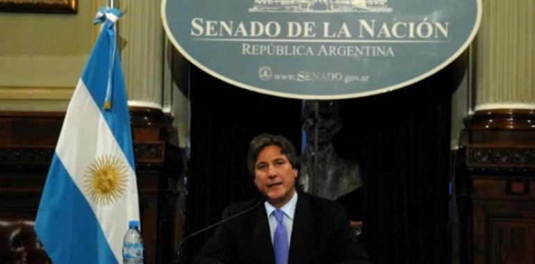 El vicepresidente argentino tacha las acusaciones de corrupción de telenovela mediática