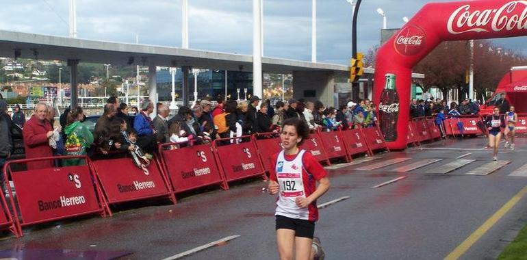 Álvaro Rodríguez e Isabel Macías se imponen en la Milla de Gijón