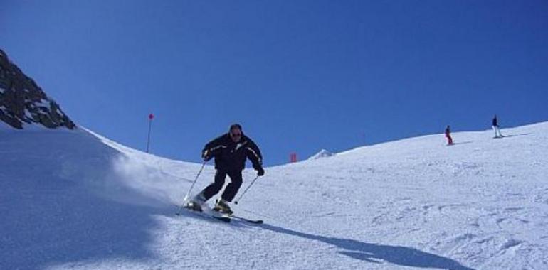 Casi 400 usuarios disfrutaron del buen estado de la nieve en Fuentes de Invierno