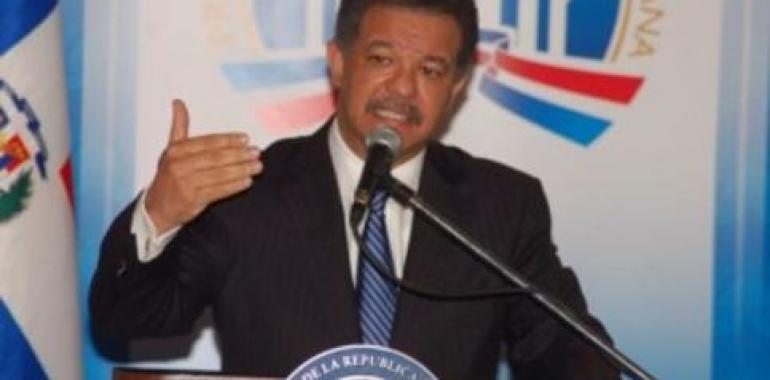 Presidente Fernández votará en la escuela República Dominicana de Villa Juana