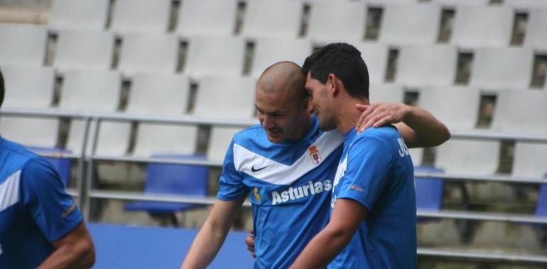 El Real Oviedo negocia la continuidad de Nano, Juanma y Óscar Martínez