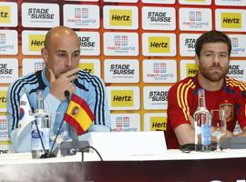 Reina: \"El grupo va a echar de menos a Villa, como futbolista y como persona\"