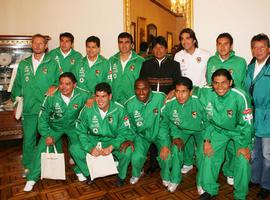 Morales alienta a la Selección boliviana ante su encuentro con la chilena para el Mundial 2014