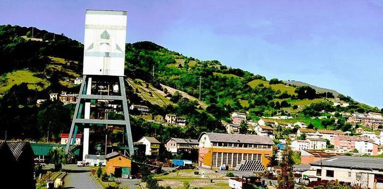 Hunosa evacúa, con un cuadro de ansiedad, a uno de los mineros encerrados en Santiago