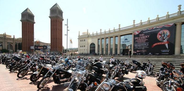 Las Harley-Davidson militares 21J de 1921 y WL de 1946, en el Barcelona Harley Days