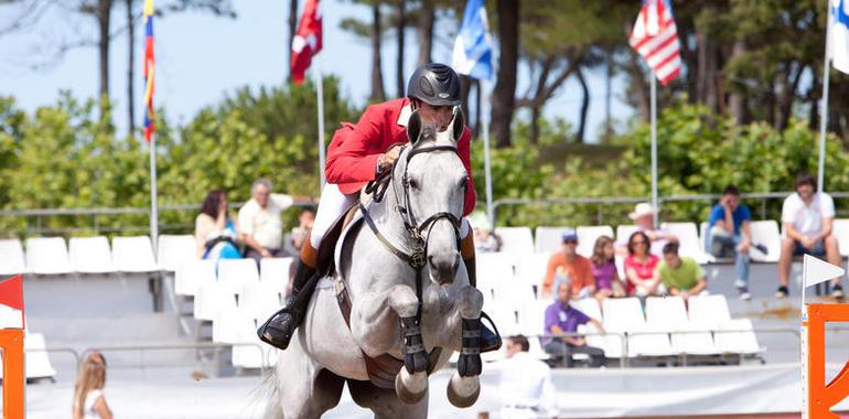 El asturiano Diego Pérez se impone en el Trofeo Santemar