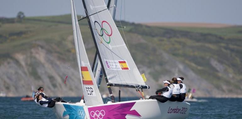 Echegoyen, Toro y Pumariega lideran la tabla de Match Race tras el primer día en Weymouth