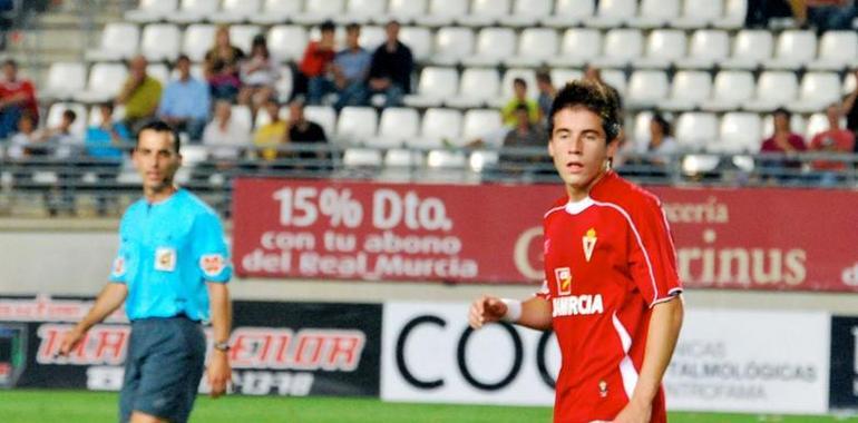 Torito Aquino, séptimo fichaje del Real Oviedo