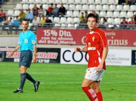 \Torito\ Aquino, séptimo fichaje del Real Oviedo