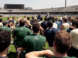 Los Gijón Mariners comparten experiencias con los Pumas en el Estadio Olímpico Universitario