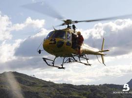 Rescatado en helicóptero un montañero gravemente herido en la canal del Torco, en Picos