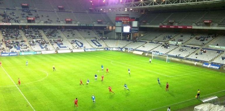 Martínez y Casares meten al Real Oviedo en la segunda ronda de la Copa del Rey