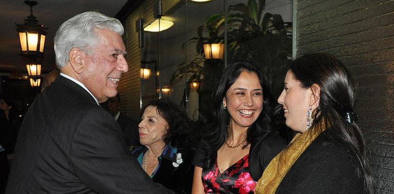 Compromiso indesmayable de Mario Vargas Llosa con la libertad y los derechos humanos 