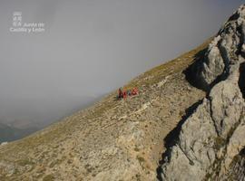 Rescatado un montañero herido en el Pico de la Cruz (León)