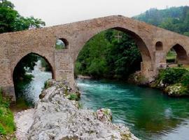 Turoperadores rusos visitan Asturias para ampliar su oferta en el norte de España