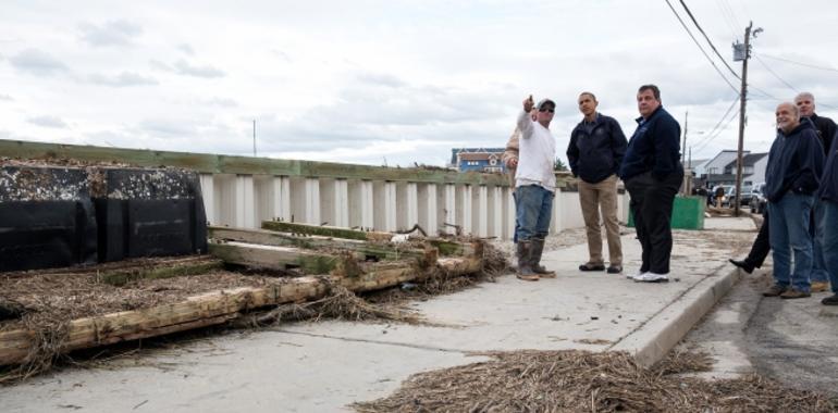 Obama promete pronta ayuda a los damnificados por el huracán Sandy