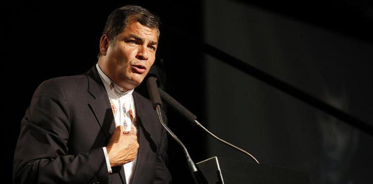 Ecuatorianos en Barcelona gritaron "sí se puede" mientras el Presidente Correa rendía cuentas