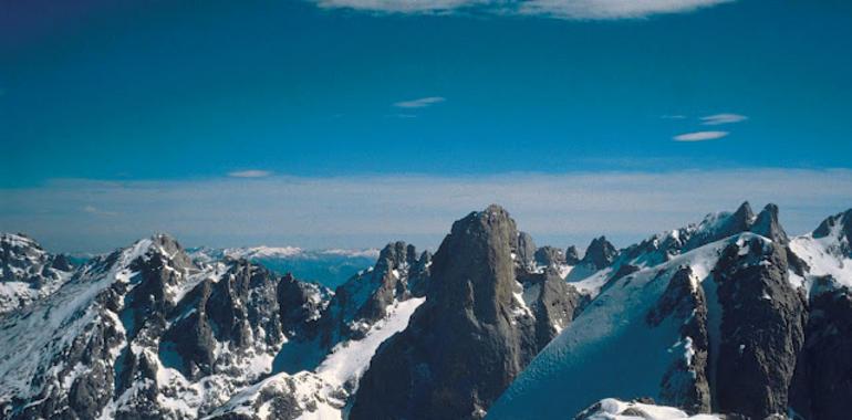 Riesgo elevado de aludes en los tres macizos de Picos de Europa