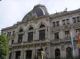 El Parlamento asturiano \desmonta\ el rumor en las redes de una supuesta subida de retribuciones 