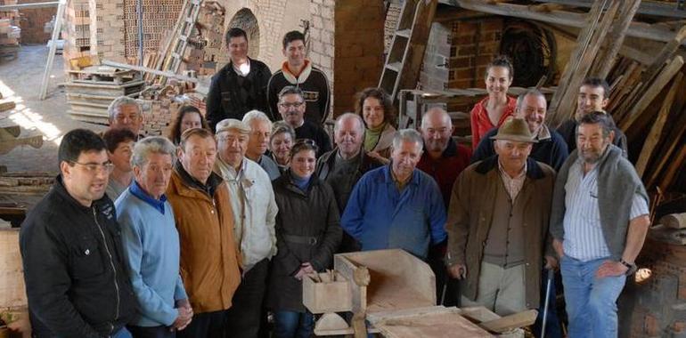 185 personas participaron en el programa “Cursos Municipales 2012” de Llanes