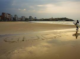 Gijón mantiene la tasa de ocupación turística más alta de Asturias, aunque con menos viajeros