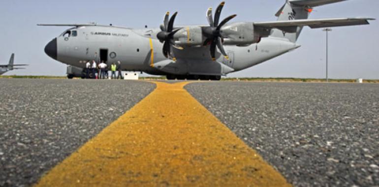 Llega a Dakar el avión T-10 de apoyo español a Francia en el conflicto de Mali 