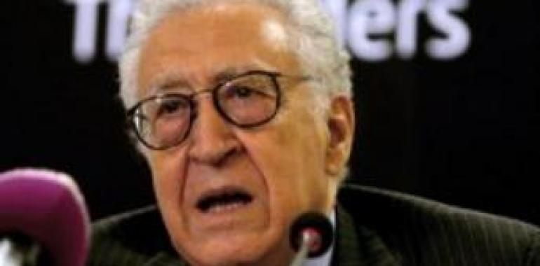 Brahimi destaca el papel clave de Irán en la resolución del conflicto sirio 