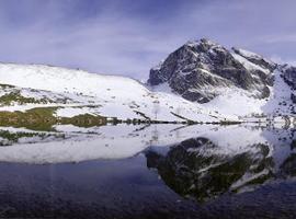 Cerrados dos puertos y Pajares al tráfico pesado. La red de Montaña, con cadenas