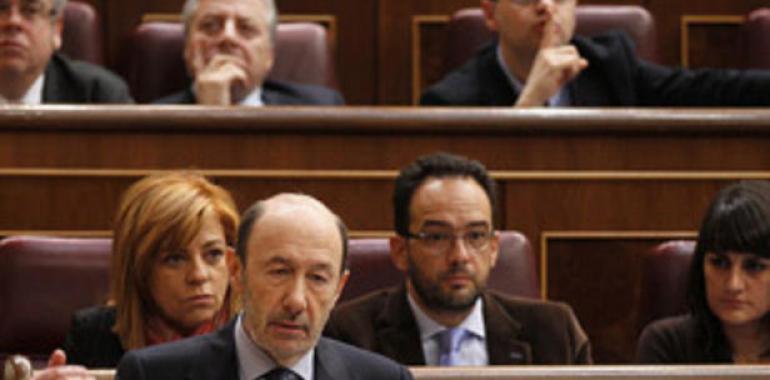 Rubalcaba acusa al Presidente del Gobierno de "de falta de reacción ante los casos de corrupción"