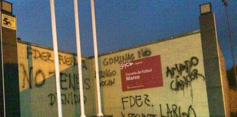 Nuevas pintadas en Mareo y El Molinón