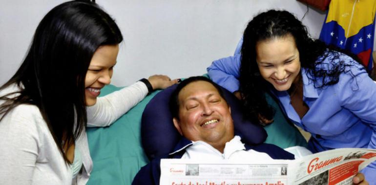 Venezuela publica las primeras fotografías de Chávez en el hospital cubano