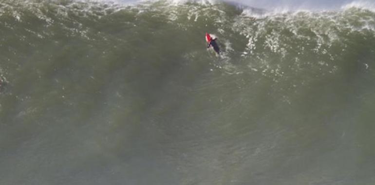 Natxo González gana la primera parada en la gira europea de Big Wave World Tour 