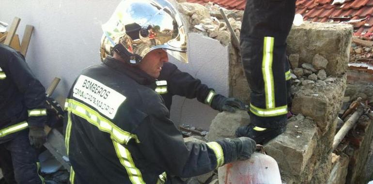 Una mujer con graves quemaduras tras una explosión de gas que derrumbó una casa en Manzanares