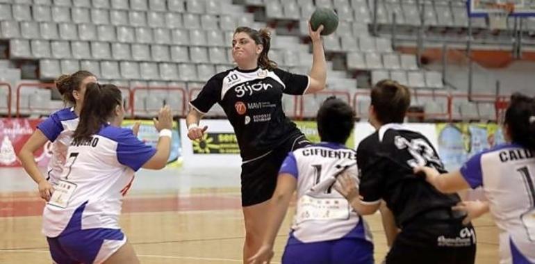 Victoria del Oviedo Balonmano, empate del Mavi y derrota del FEVE Gijón 