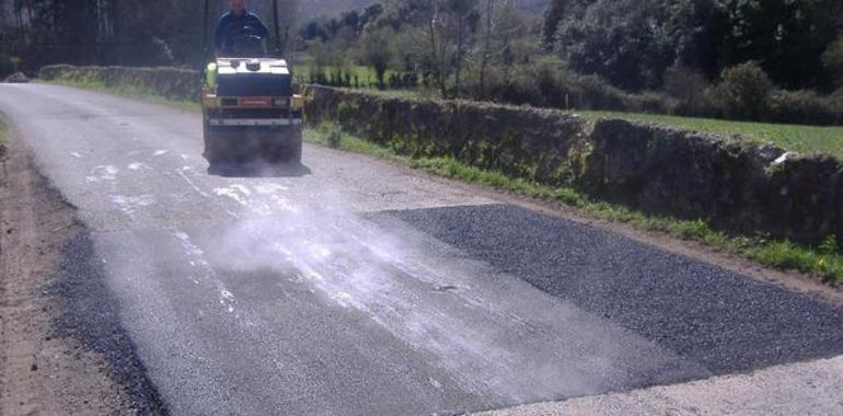 Llanes finaliza la mejora de la carretera de acceso a la localidad de Piedra