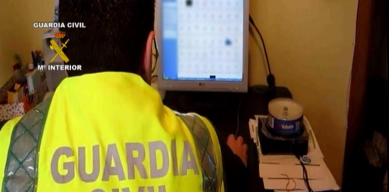 La Guardia Civil detiene a 21 personas e imputa a otras 11 por pornografía infantil